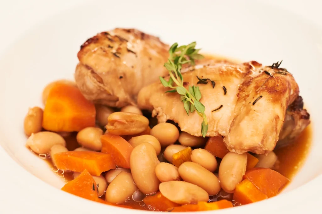 Chicken with cannellini beans and thyme