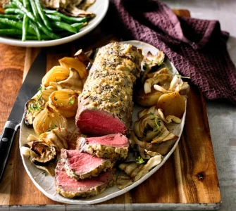 roast beef fillet with horseradish and mushrooms sq