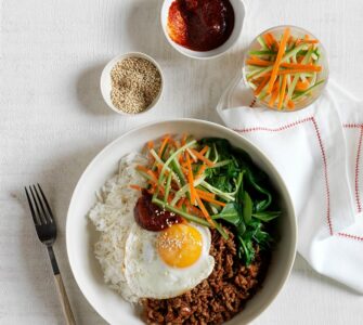 spicy beef mince rice bowl